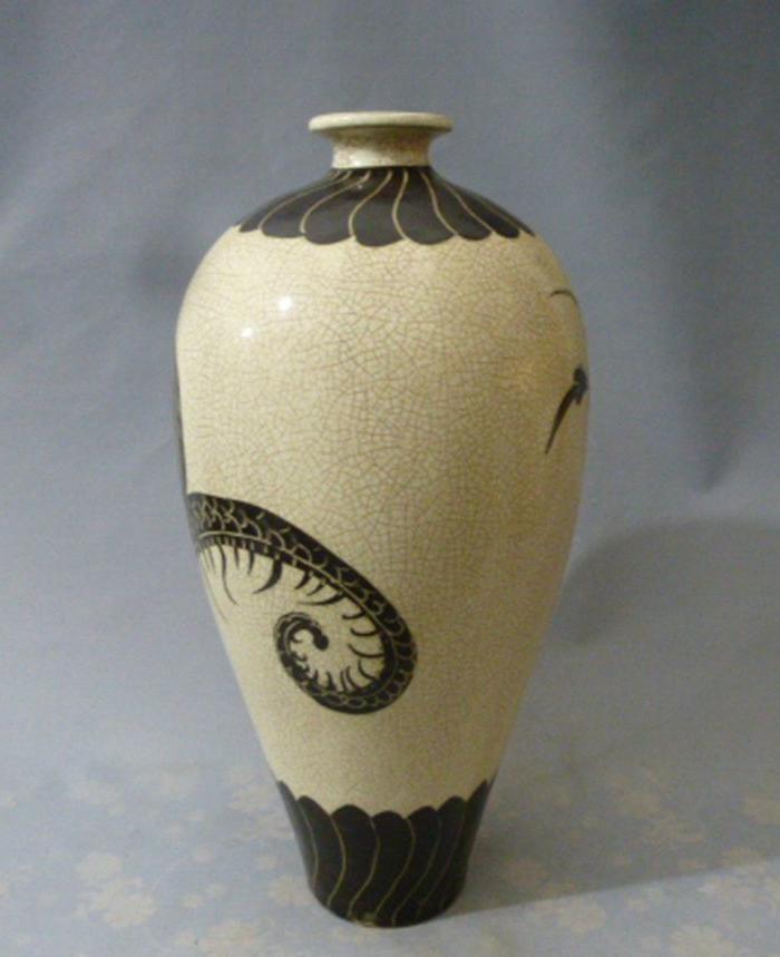 磁州窑龙纹梅瓶