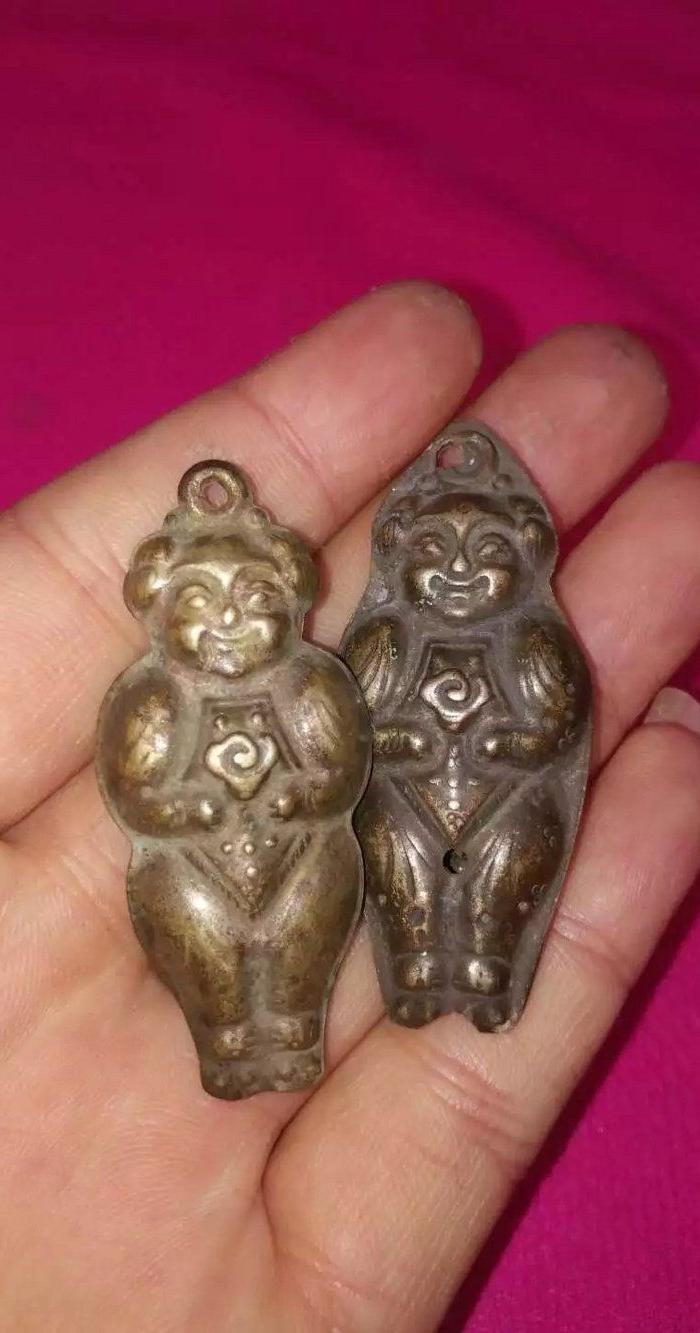 清代.小银人一对.包老包真