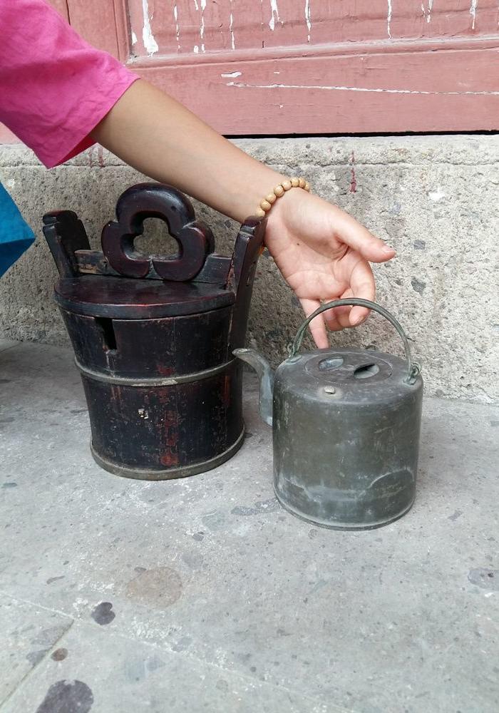 【江啸堂】藏品 古玩 清代木茶桶带原配铜壶老茶桶1套 古董