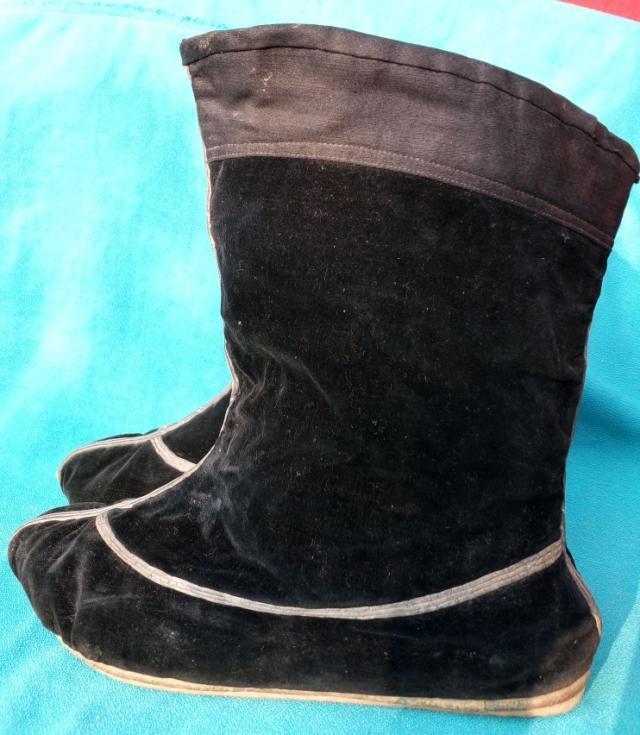 清代官靴一双完好