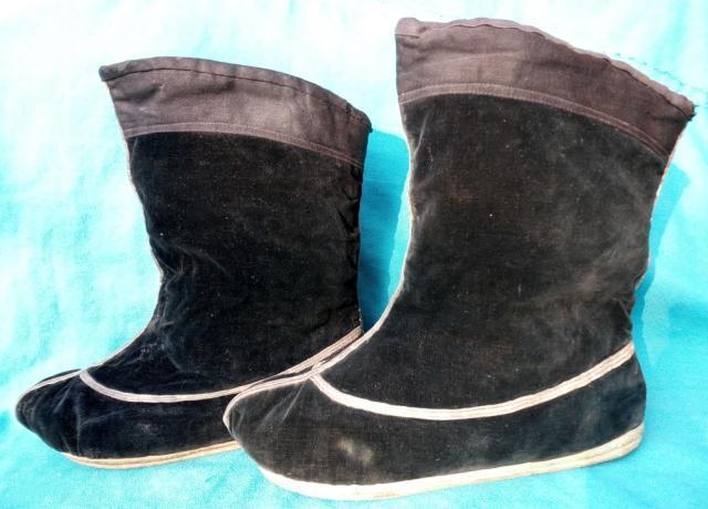 清代官靴一双完好