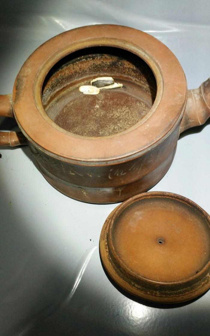 少石刻朱节紫砂壶