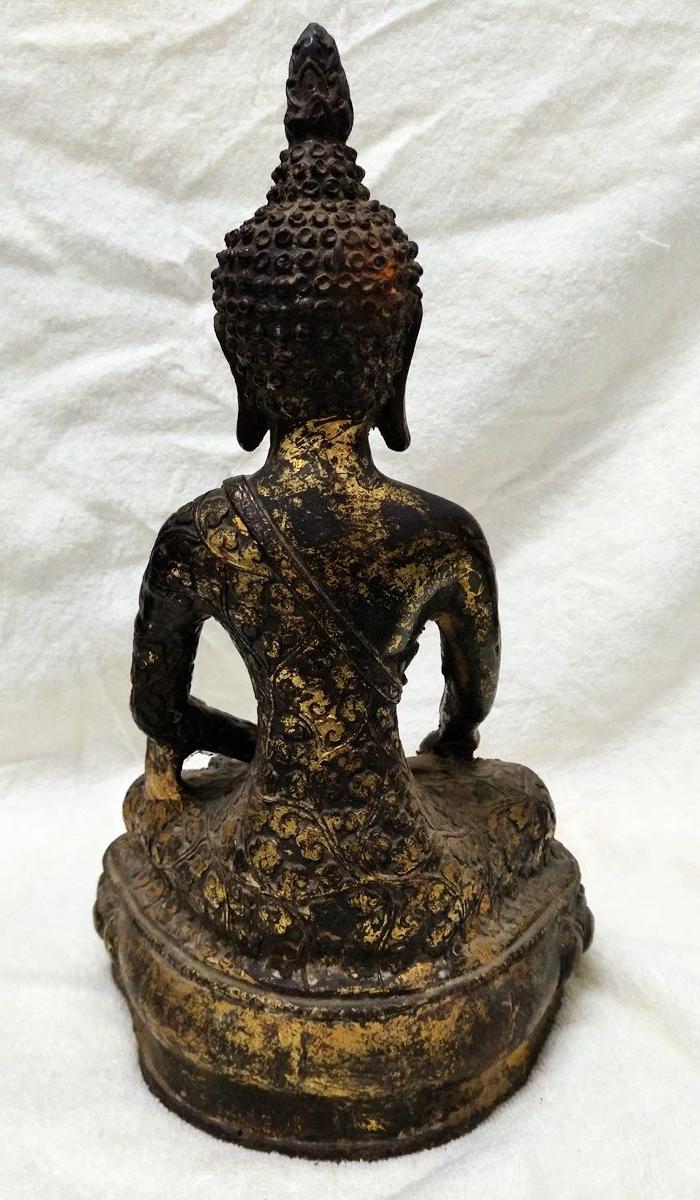 铁鎏金释迦牟尼佛