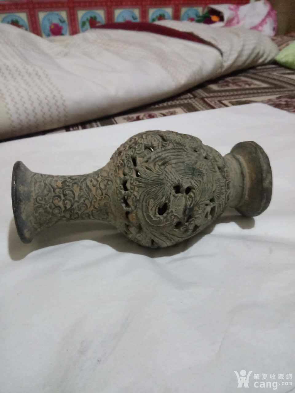 大明宣德楼空铜花瓶