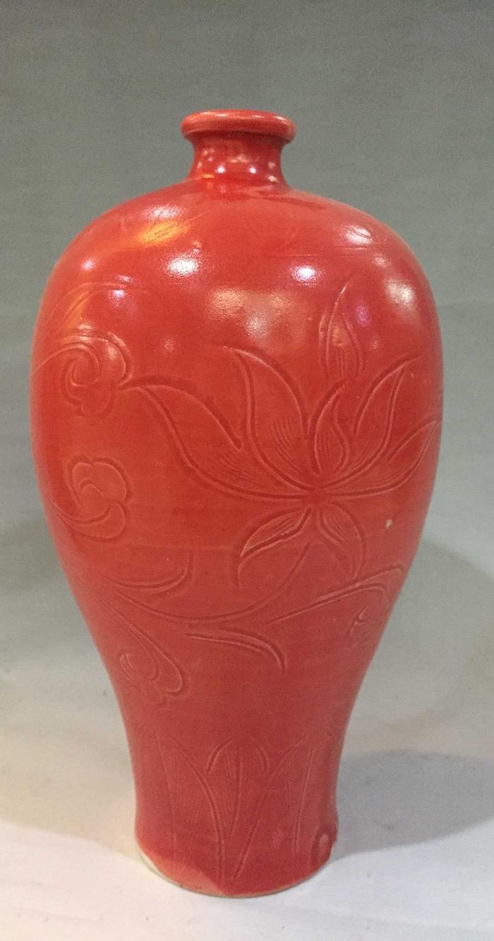 定窑红定刻花每瓶