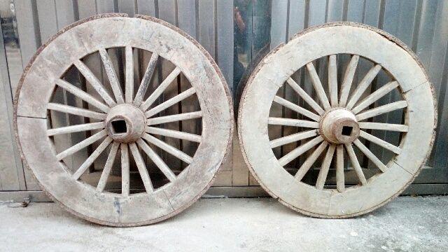 老轱辘(老车轮)2个