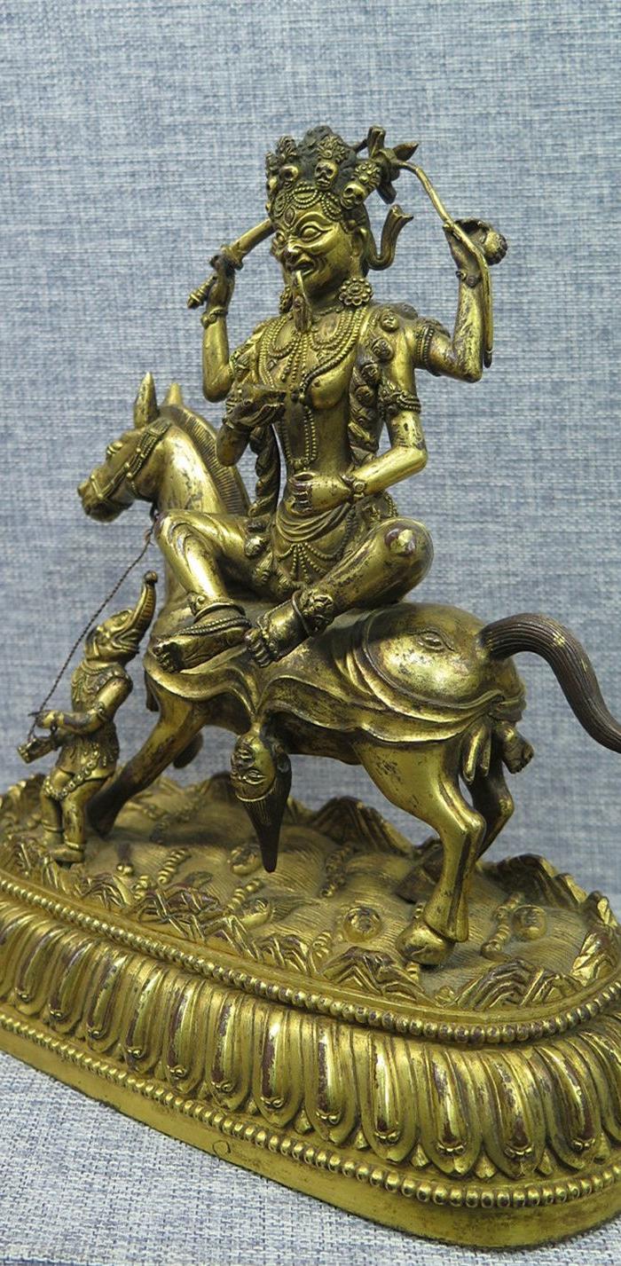 铜鎏金吉祥天母佛