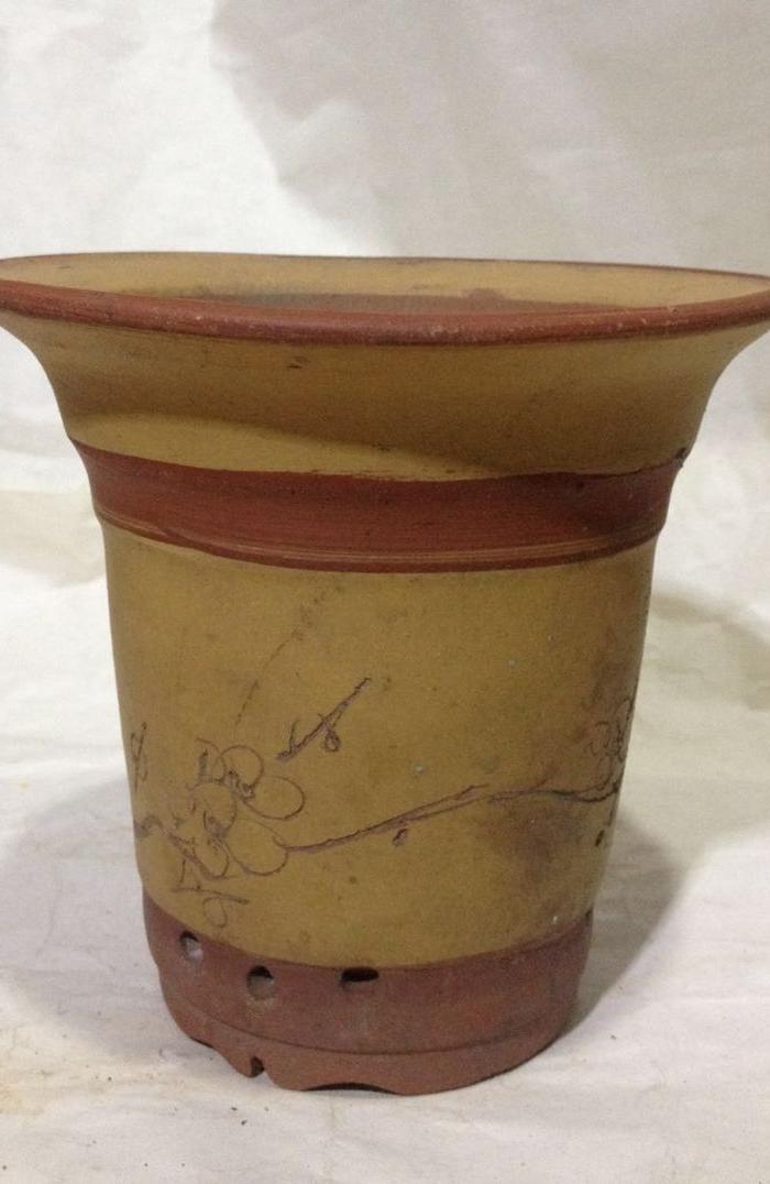 紫砂刻画黄泥花盆