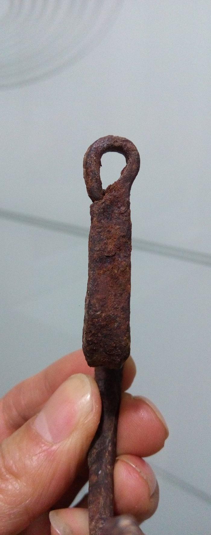 明代以前的两把铁钩