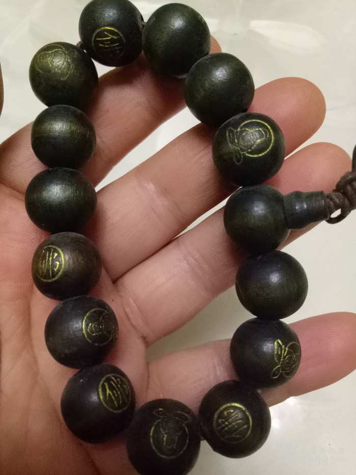传世的绿檀木珠子手串15颗_传世的绿檀木珠子手串15