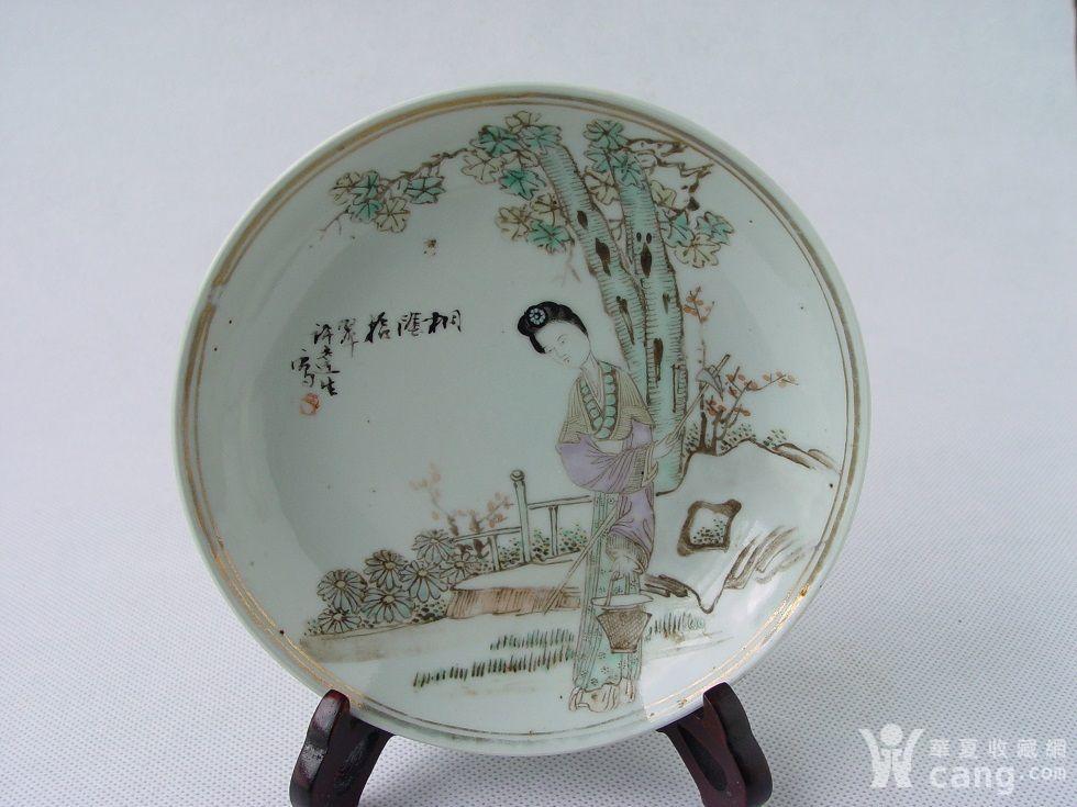 民国"许达生"画浅绛彩仕女图盘一对