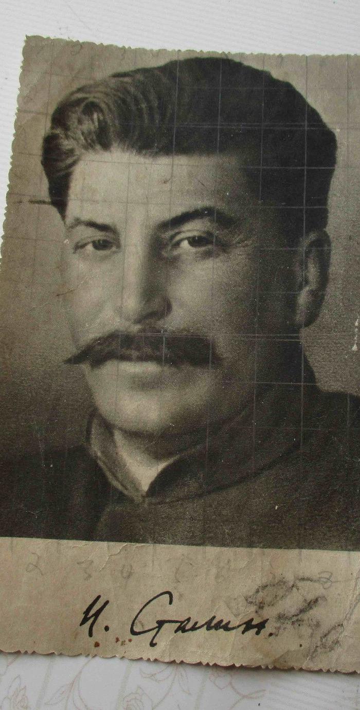 前苏联大元帅斯大林年青时的英俊照片