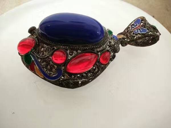 清代传世天然蓝宝石挂件