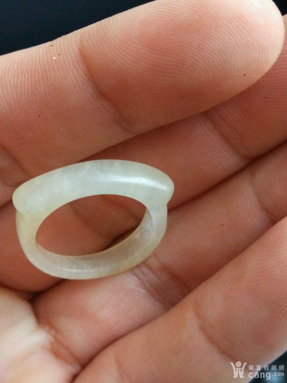 清代秀美马鞍玉戒