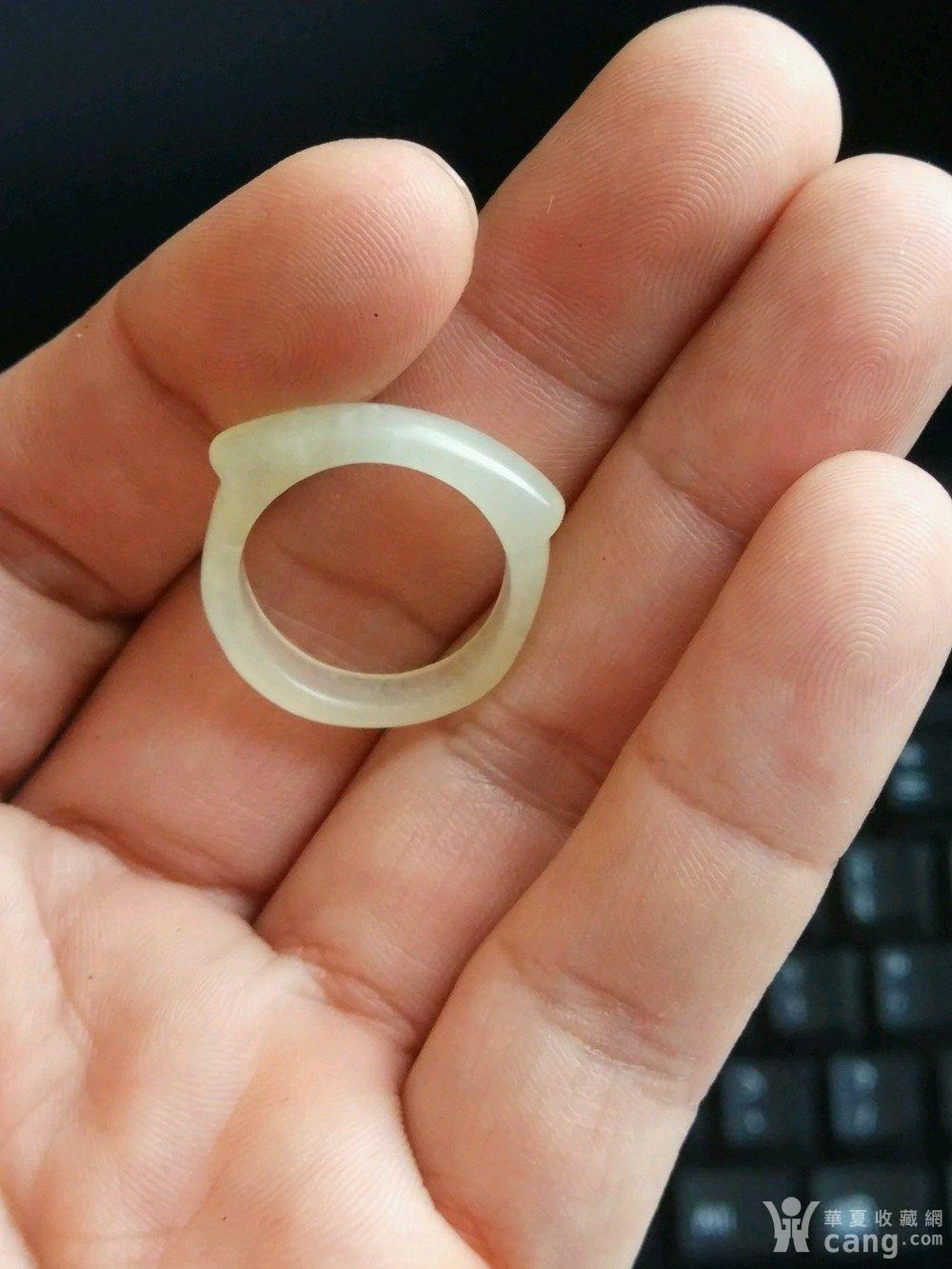 清代秀美马鞍玉戒