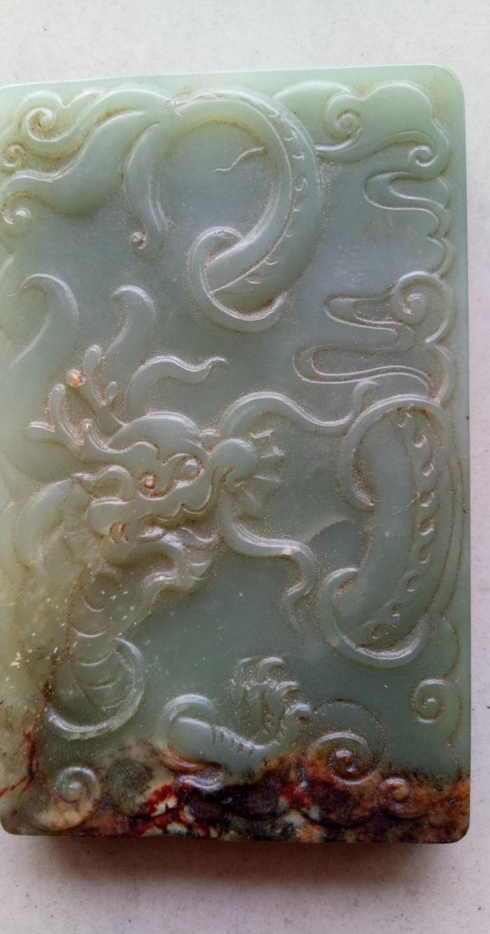 和田玉浮雕老玉龙牌