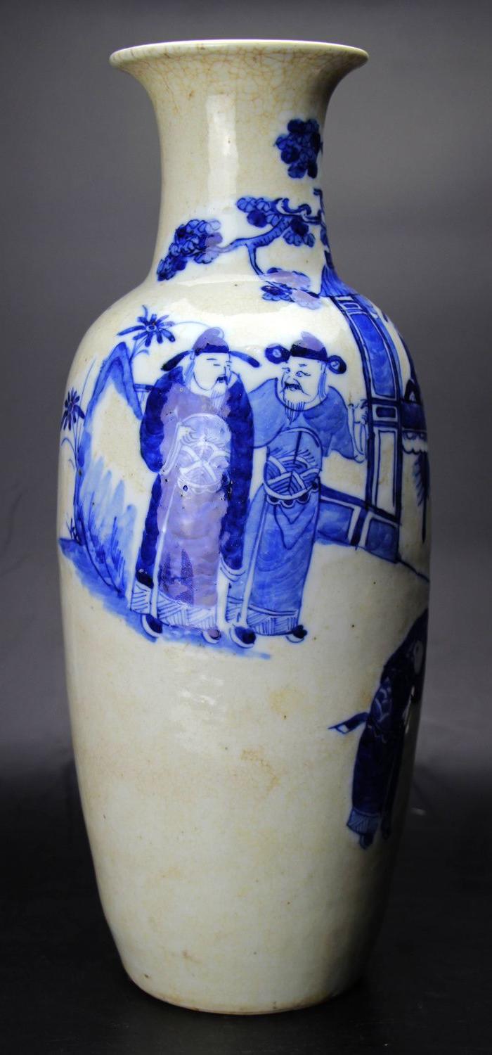 晚清哥釉堆白青花人物故事纹大观音瓶