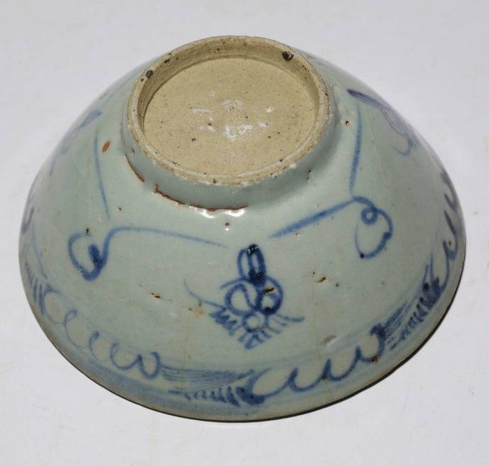 明末清初 青花福字纹碗(有细冲线)
