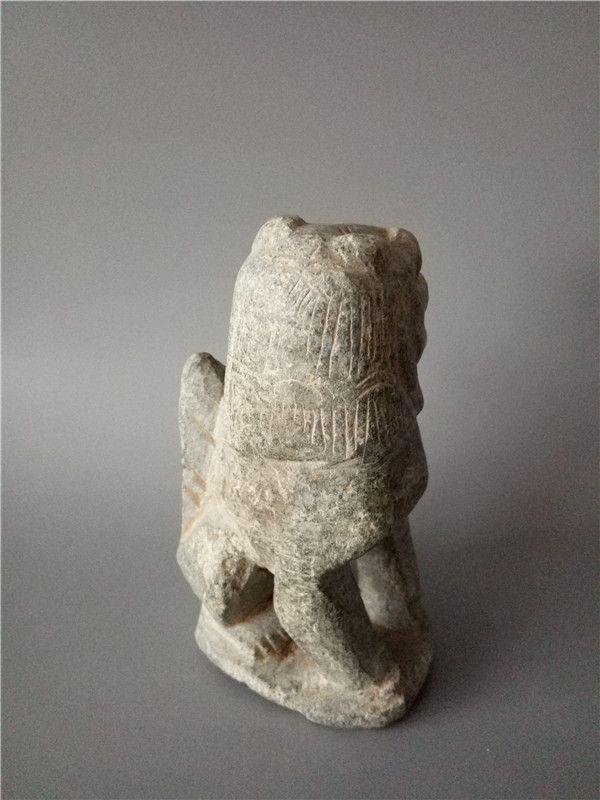 老石镇墓兽一个