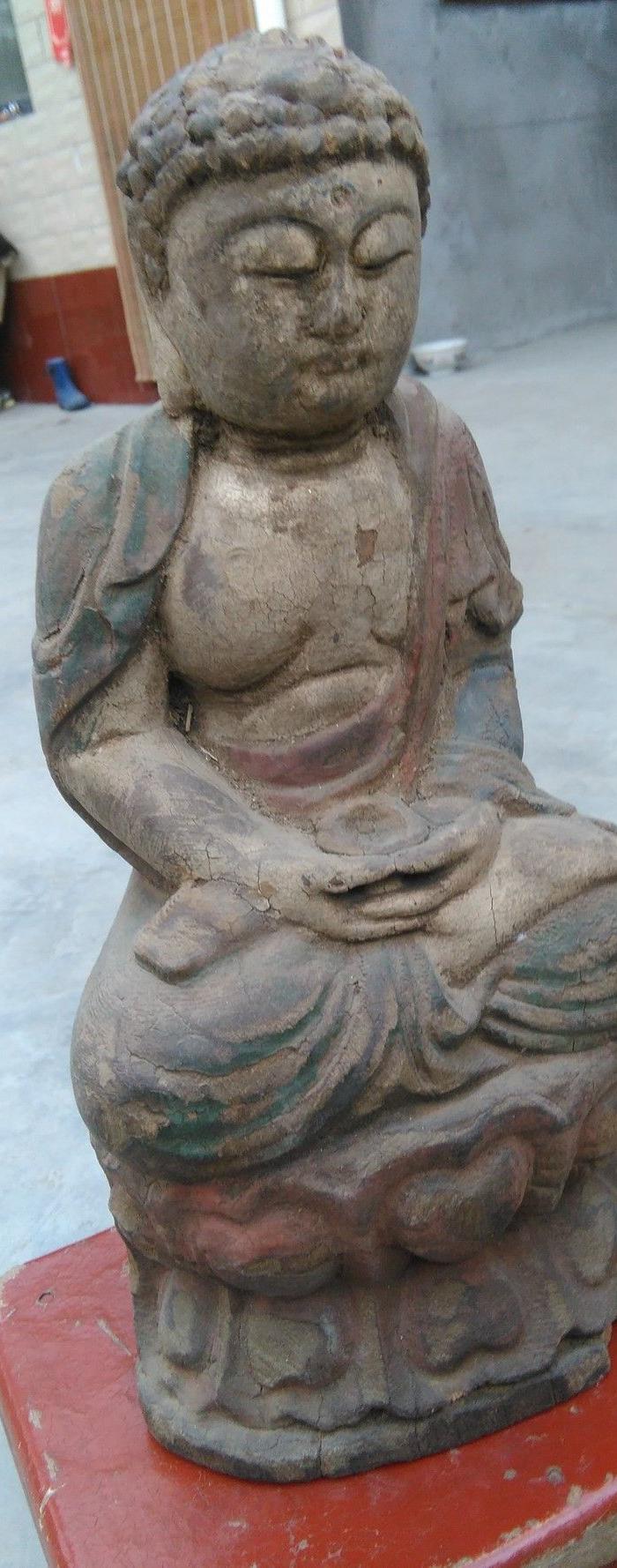 木雕佛像