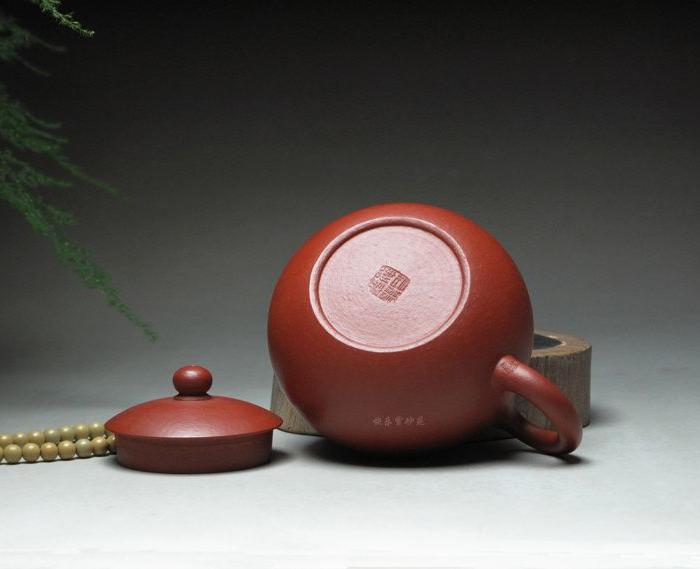 助工顾跃君粗砂大红袍西施壶