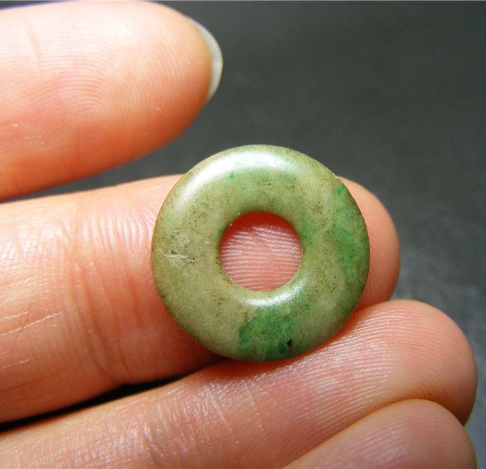 大开门 清代老坑飘绿带沁翡翠中号平安扣