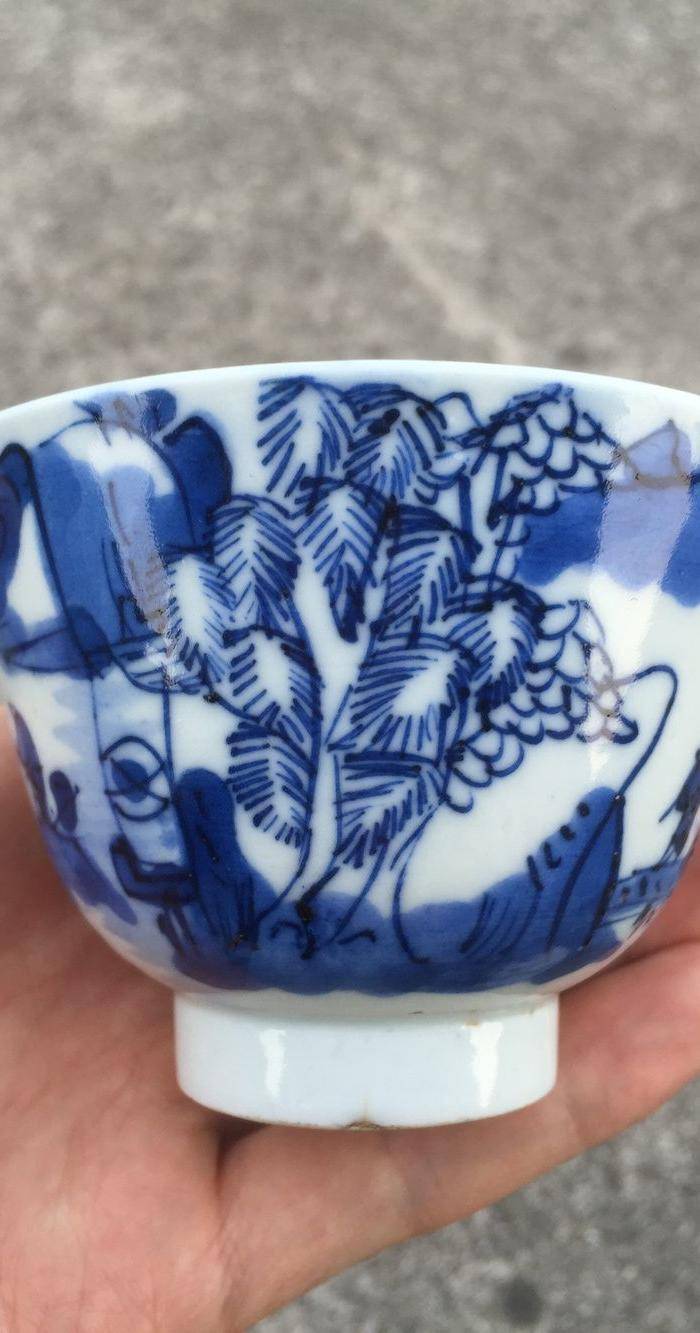 清中期道光山水渔樵耕读青花压手杯一对