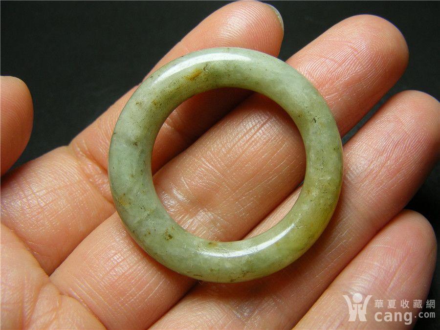 大开门 清代老坑淡色带沁翡翠小圆袈裟环