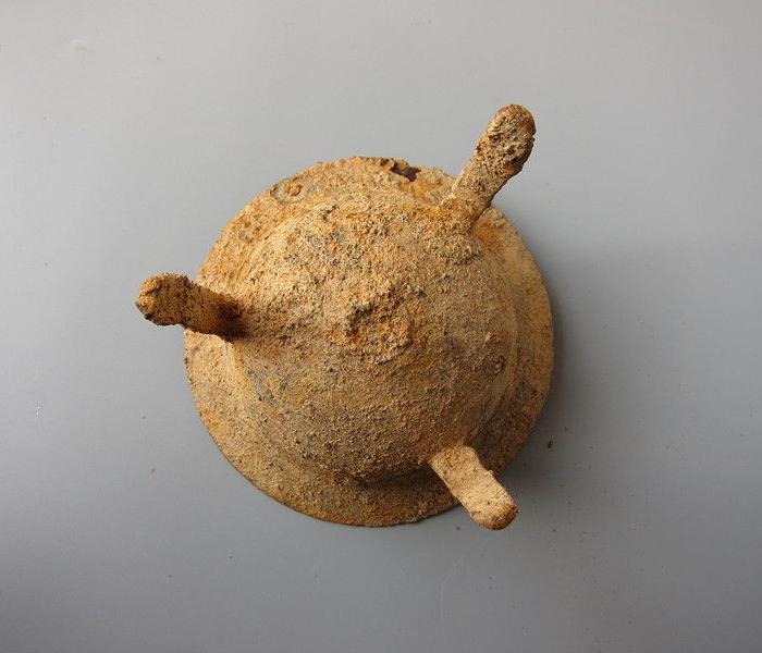 *铁器北宋三足鼎香炉老古董古玩包老保真