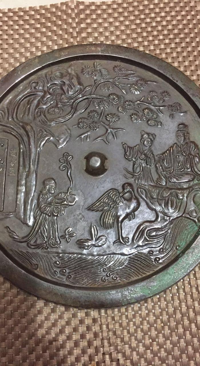 尚家造人物故事铜镜