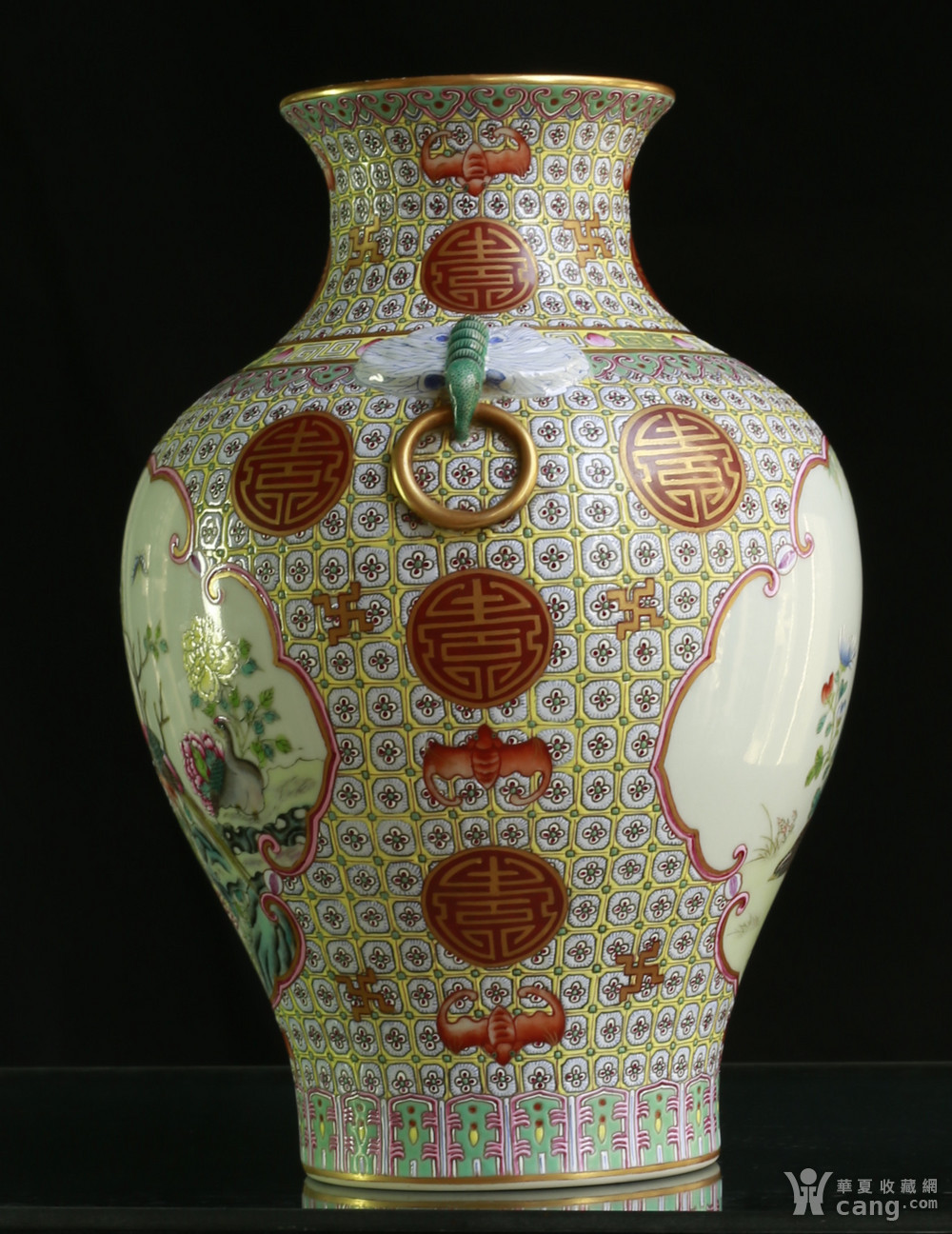 清乾隆 官窑 重工粉彩描金 加开光 粉彩花鸟纹 蝶耳尊