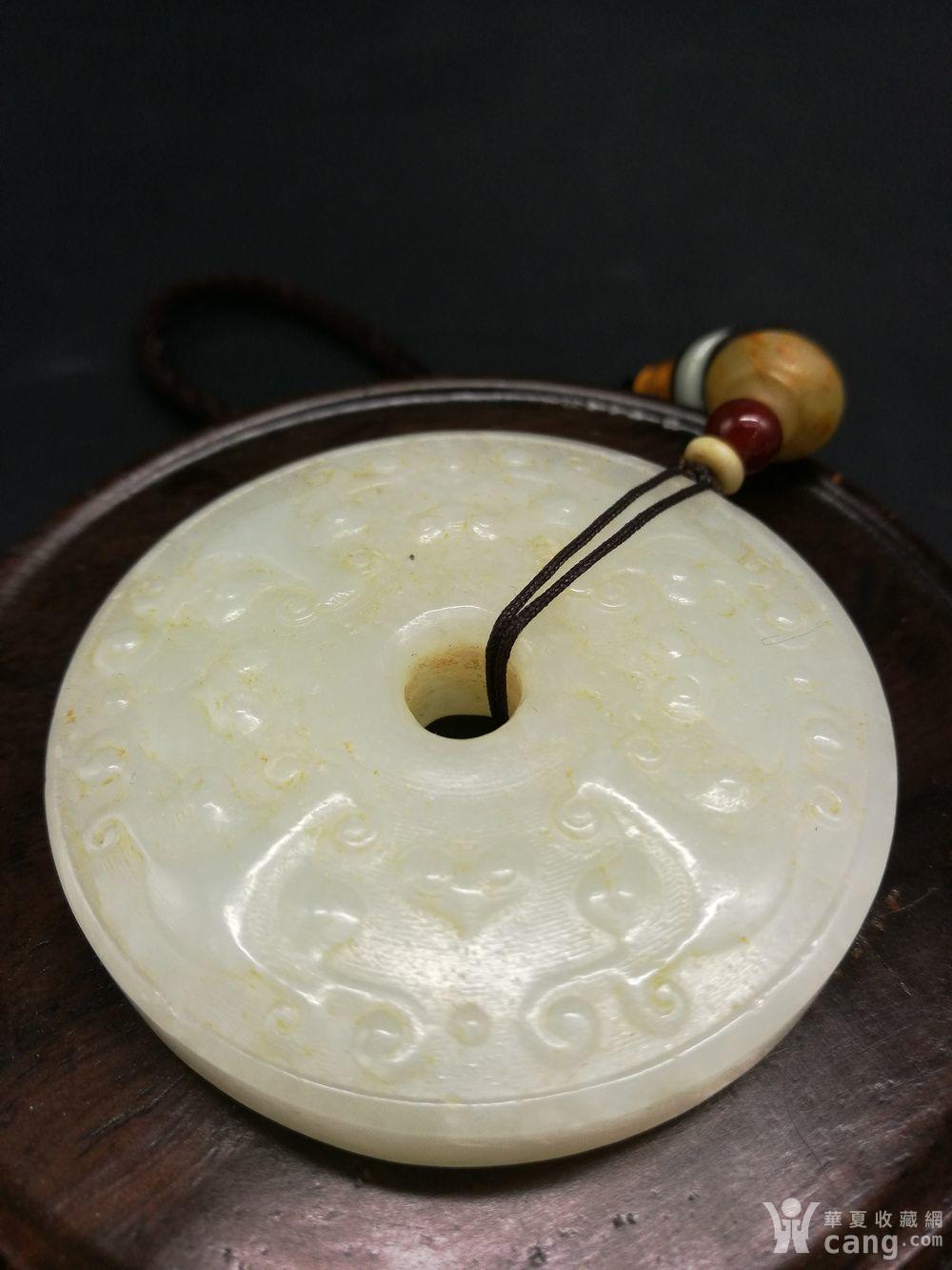 清代 饕餮纹 满工玉璧