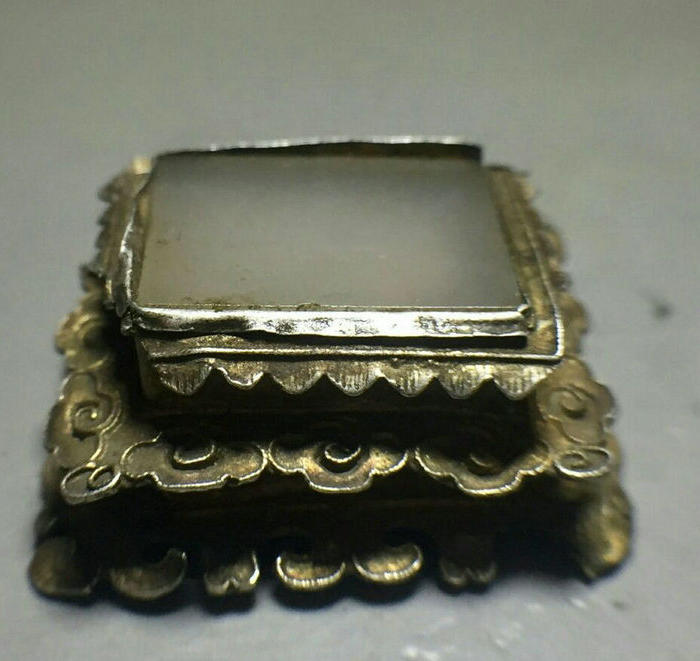 年代:明朝 玉料及产地:和田山料 表现形式:挂件/佩件 有无证书:无