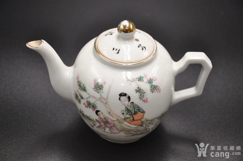 民国绘仕女茶壶 公兴昌底款
