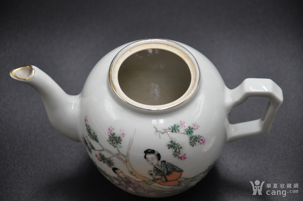 民国绘仕女茶壶 公兴昌底款