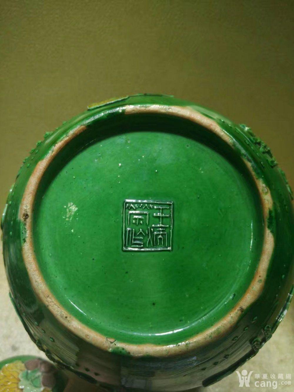 晚清王炳荣作素三彩雕瓷一路连科大罐