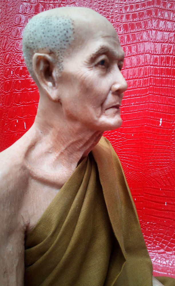 回流泰国肉身佛