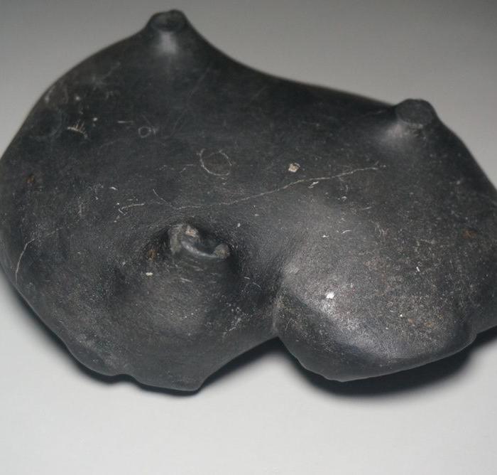 清乾隆菊花石笔洗