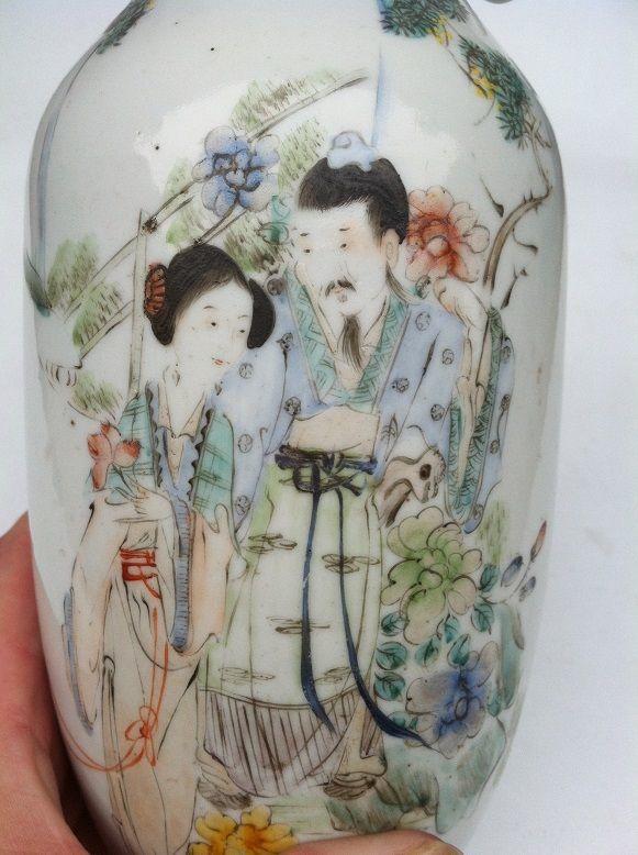 细路 民国名家桐华居作粉彩东山丝竹康成婢图人物双耳瓶