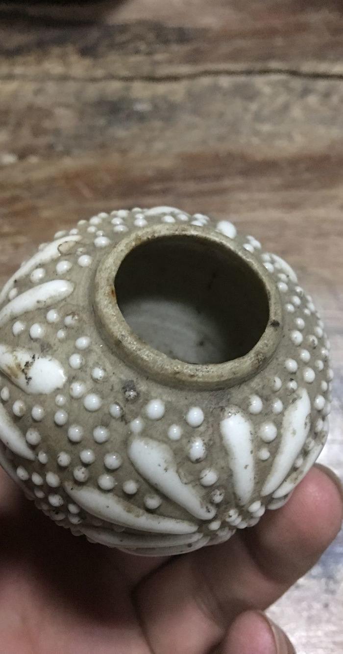 清代珍珠釉水滴