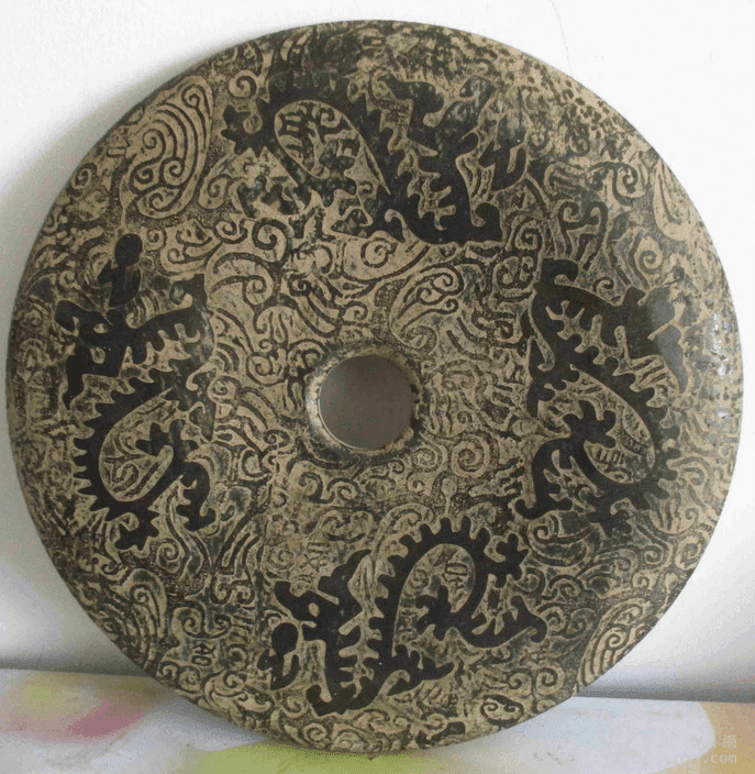 古墓老玉壁摆件 双面功九龙大玉璧 重 827克