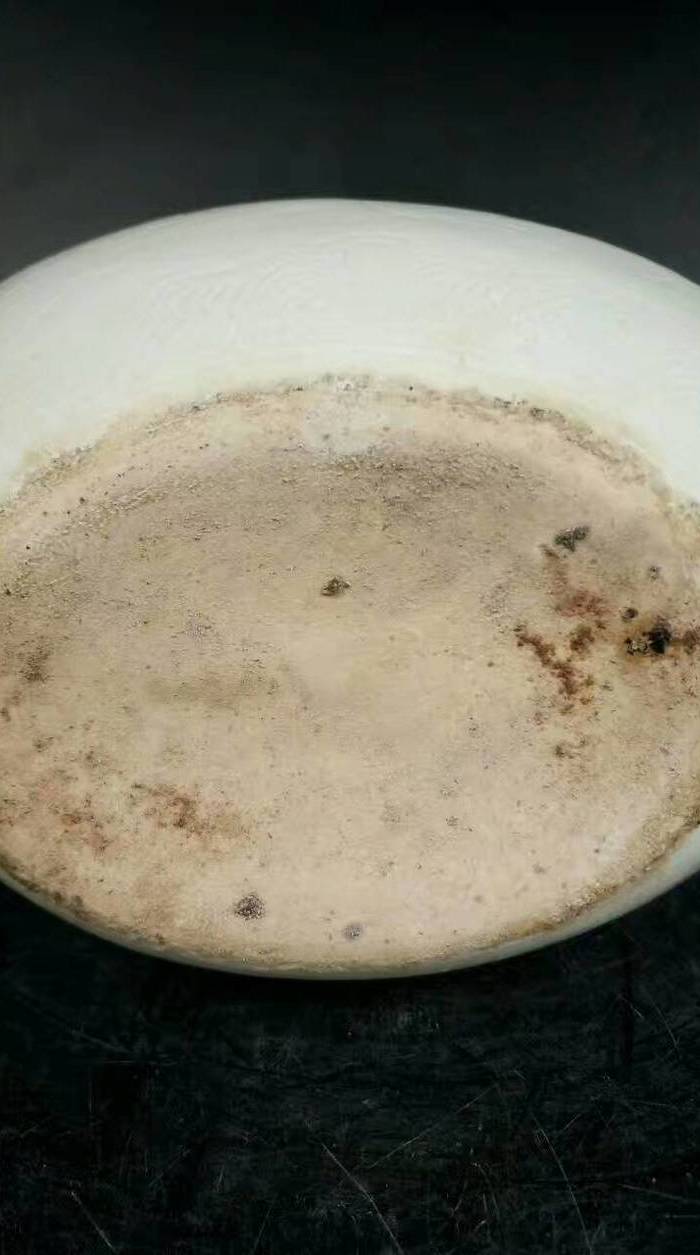 宣德 甜白釉抱月瓶