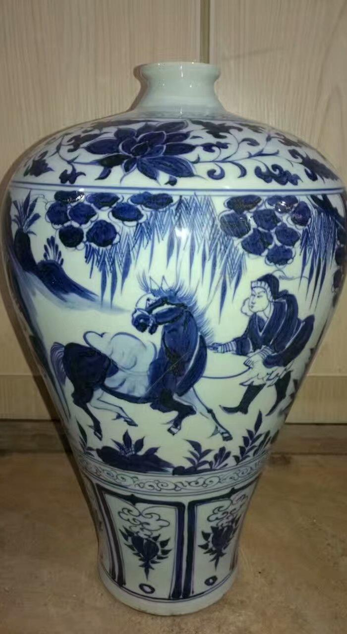 金莲川幕府 青花人物梅瓶