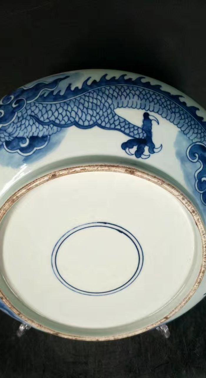 清代青花过墙龙盘
