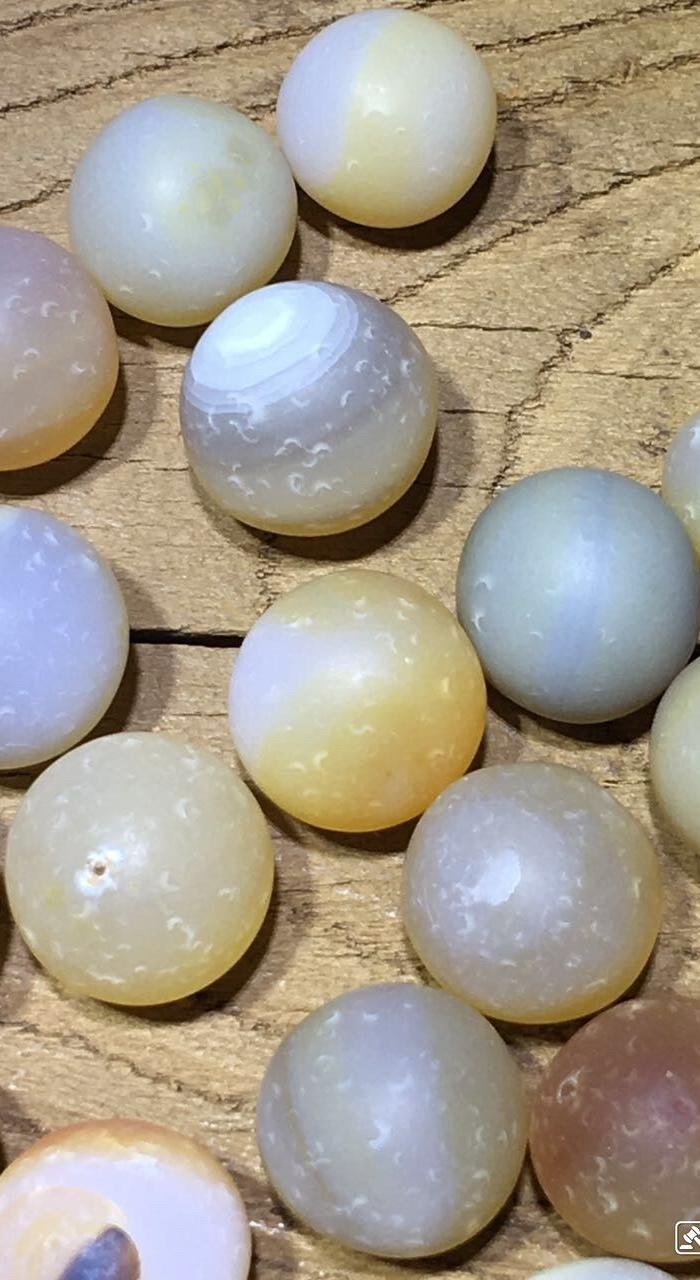 唐宋千年影骨舍利66颗加彩 包老到代,佛教遗址出(南京*大报恩寺),颜色