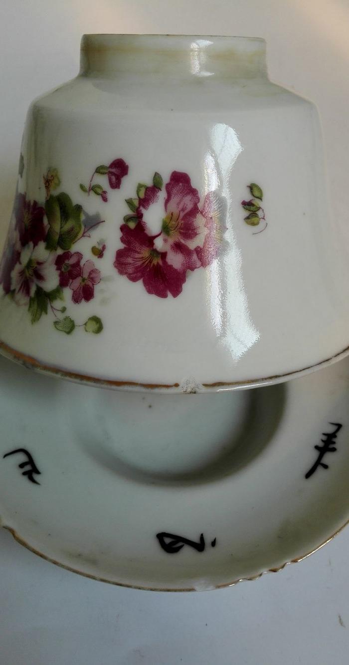 民国名号鸿康祥作刷花粉彩百花纹茶盖碗