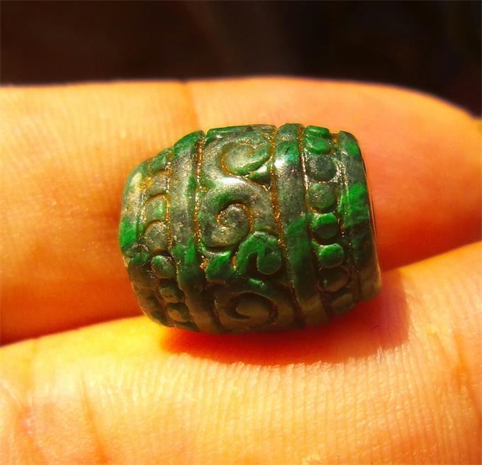 老翡翠干青桶珠