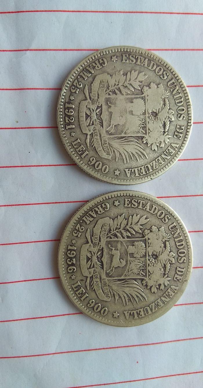 两个外国银币