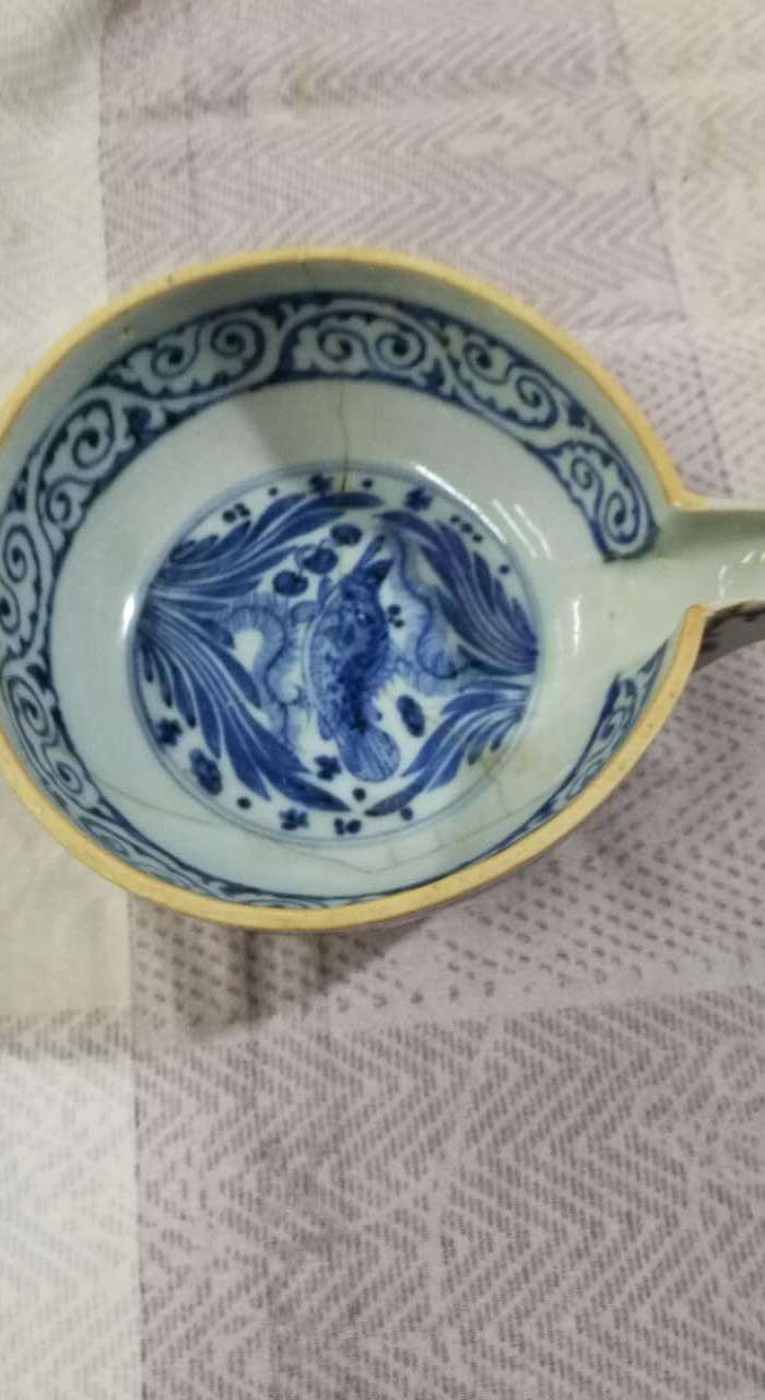 元青花鱼草纹水盂