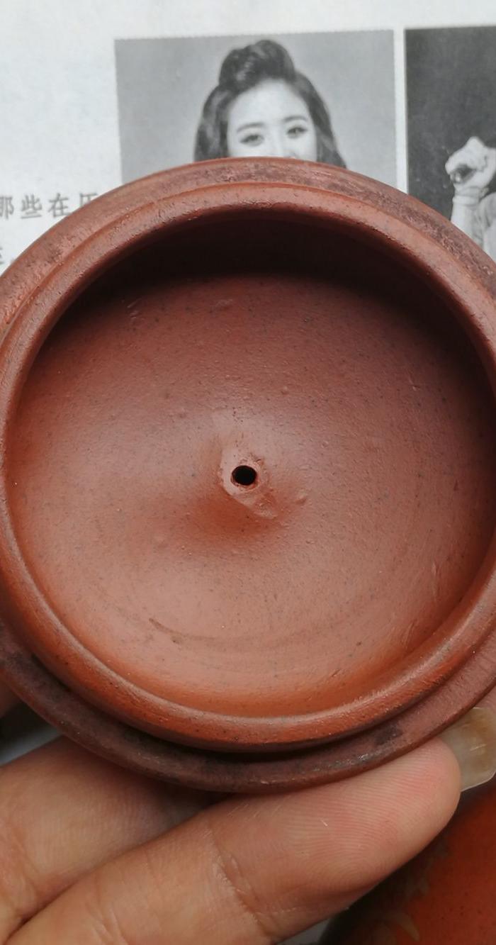 工艺品 杂项 老安顺款紫砂壶一把年代:近代 品相:全品 表现形式:其他